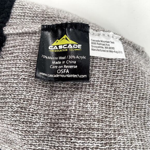 Cascade Mountain Tech Beanie Winter Hat Gray Fleece Lined Merino Wool Blend OS - Picture 3 of 10